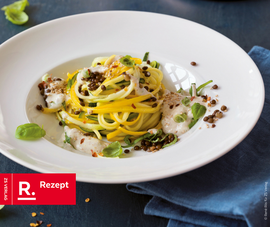 Zucchini Nudeln fertiges Gericht
