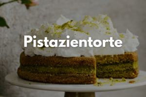 Pistazientorte schön angerichtet
